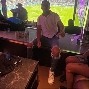 Meet your Posher, Elinthon